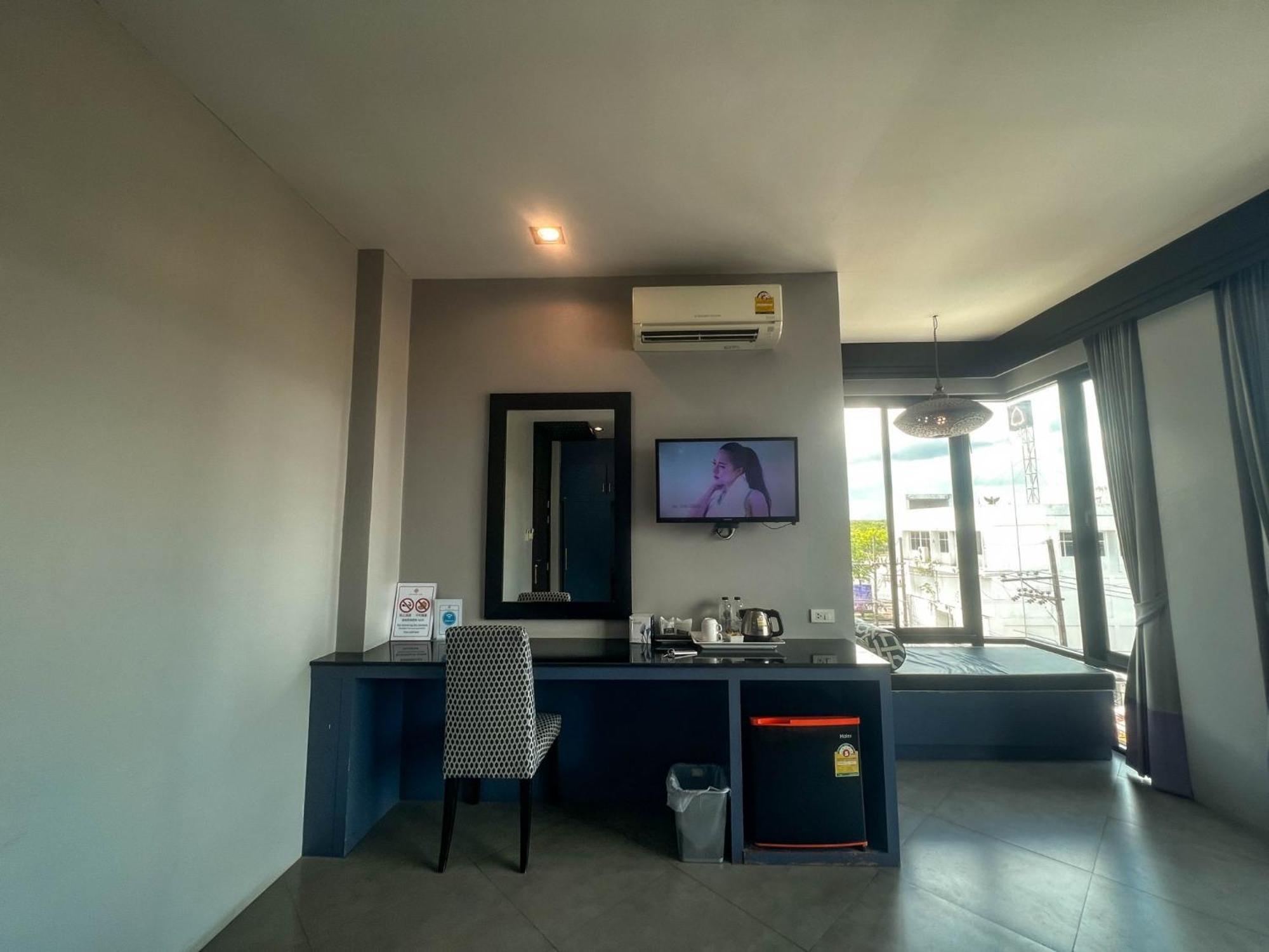 Srisawara Casa Hotel Krabi town Exterior foto